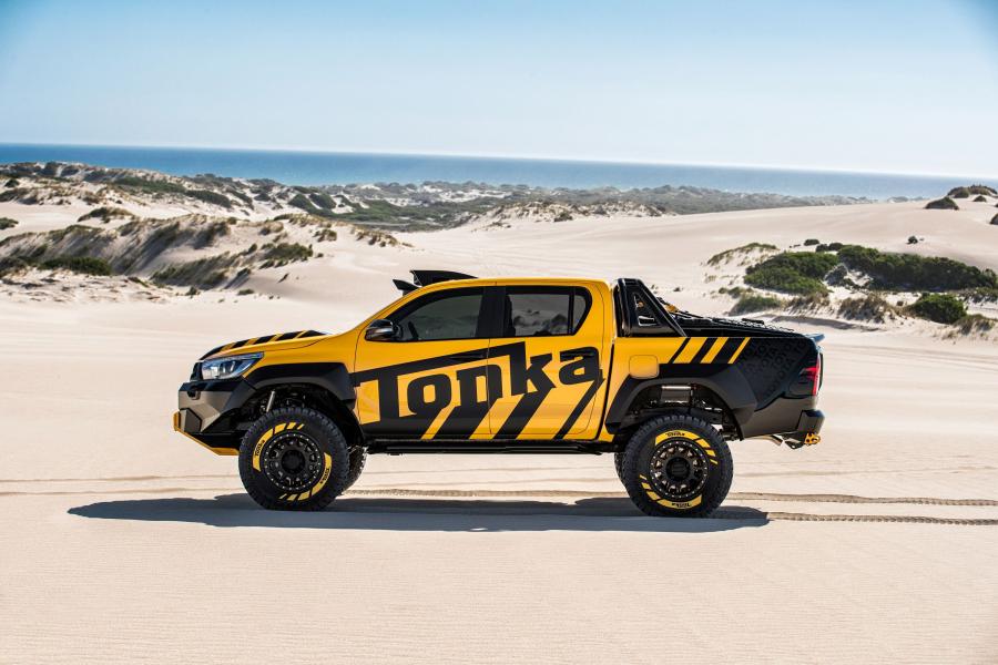  Toyota Hilux Tonka Concept 2017 года  (фото 5 из 40)